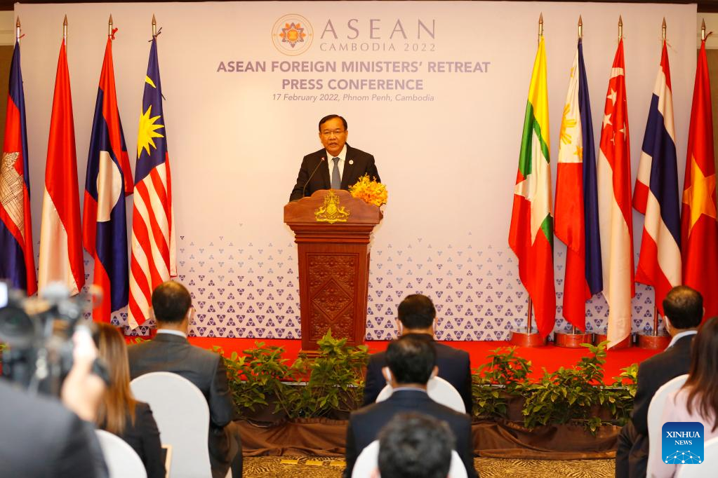Иллюстрация к новости: АСЕАН укрепляет интеграцию: встреча министров иностранных дел в год председательства Камбоджи